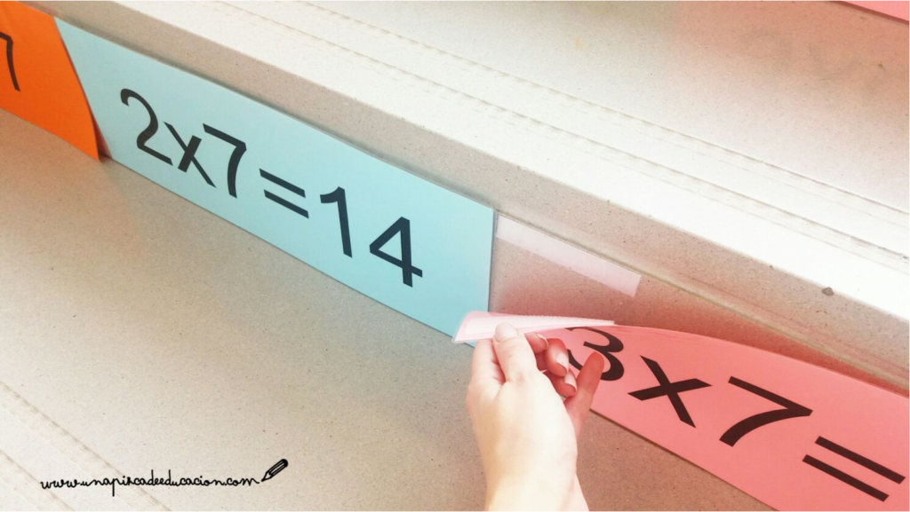 Juego escalera para aprender las tablas de multiplicar