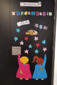 decoración puerta clase