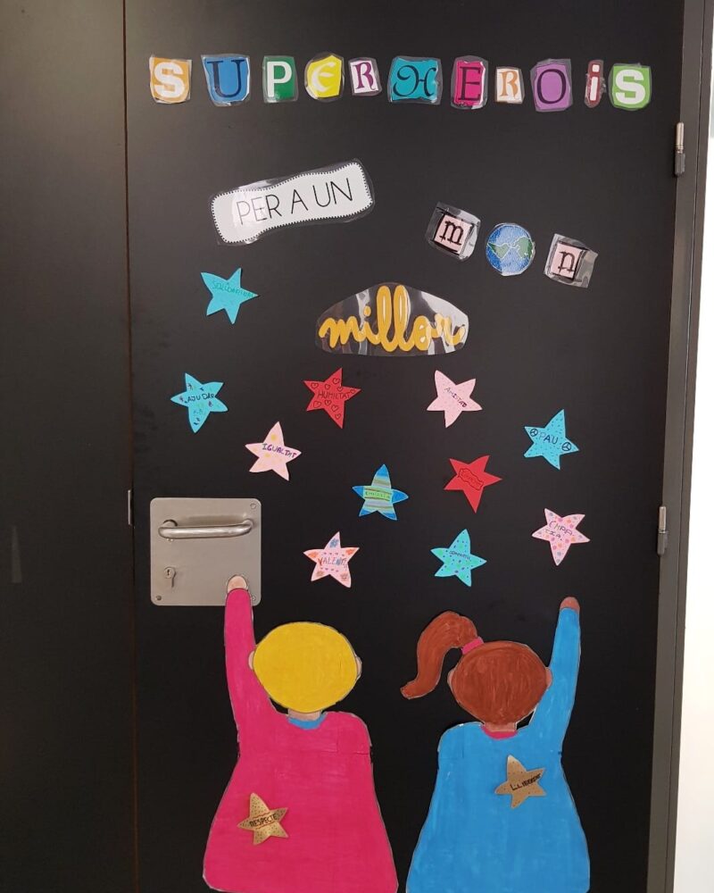 decoración puerta clase