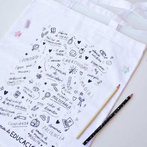 Bolso corazón de maestra