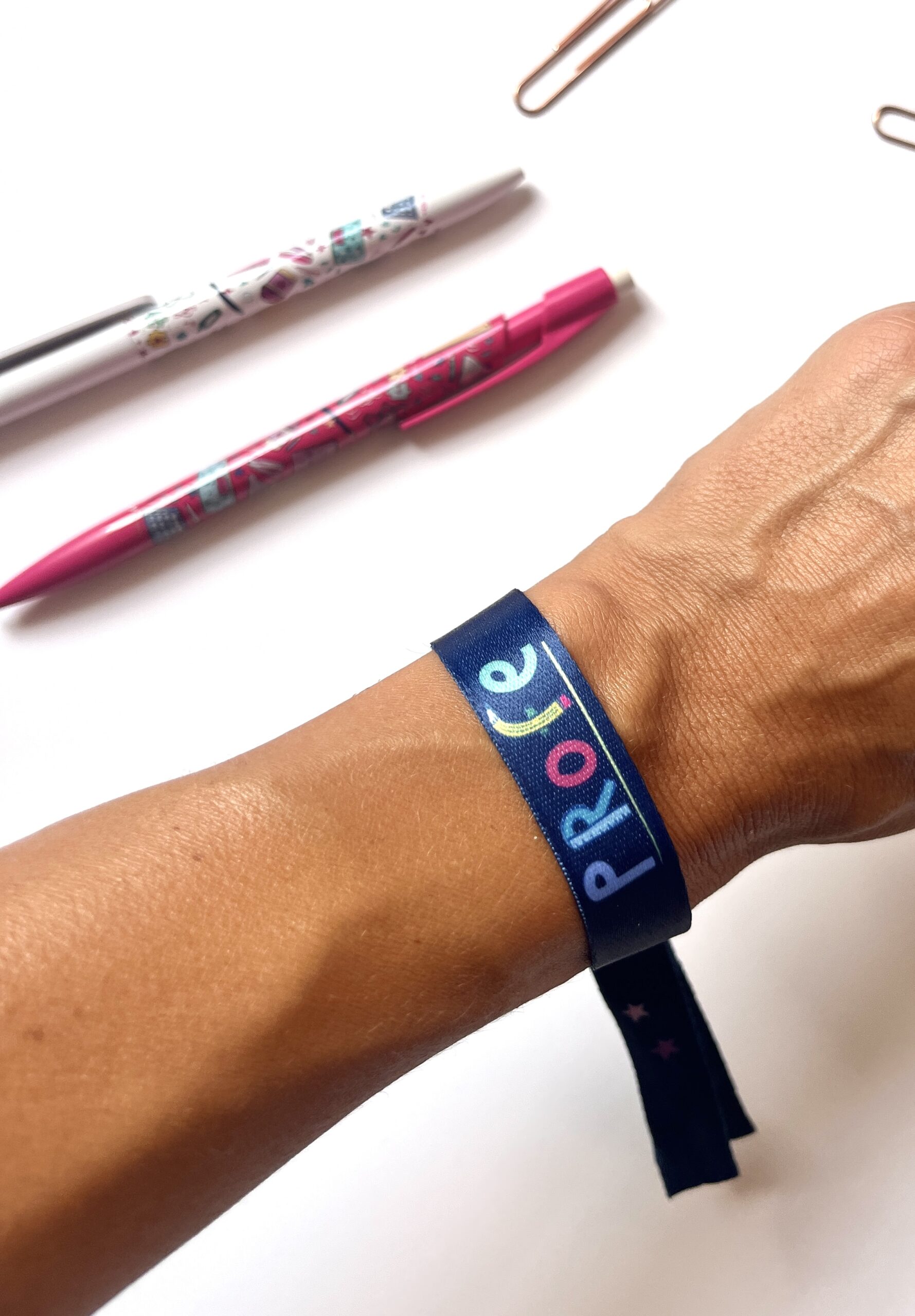 Pulsera tela PROFE color marino - Imagen 4